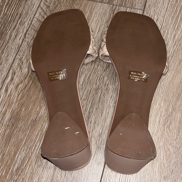 Steve Madden Shoes - Picture 2 of 3